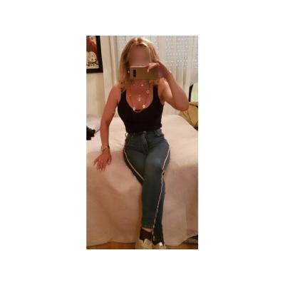 Transexual asturiana masajista profesional