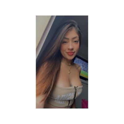 JOVENCITA EXPERTA Y LLENA DE PASIÓN