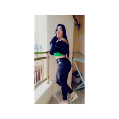 DAYANA, JUGUETONA EXTROVERTIDA