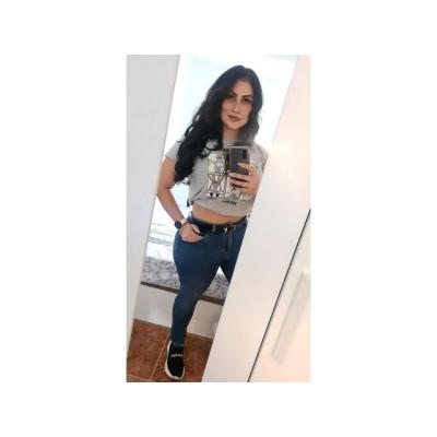 COMPLETA ESPECTACULO DE MUJER Y DE ALTO NIVEL