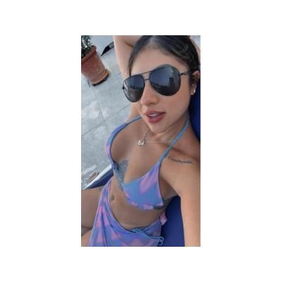 CHICA HERMOSA, SEXY Y CACHONDA. . SALIDAS