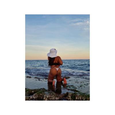 TU MEJOR NOCHE CON ESTA CACHONDITA. .