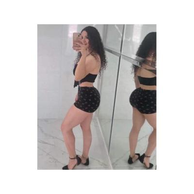 Soy una chica toda natural muy complaciente
