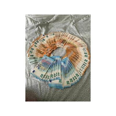 TRABAJA PARA GANAR DINERO