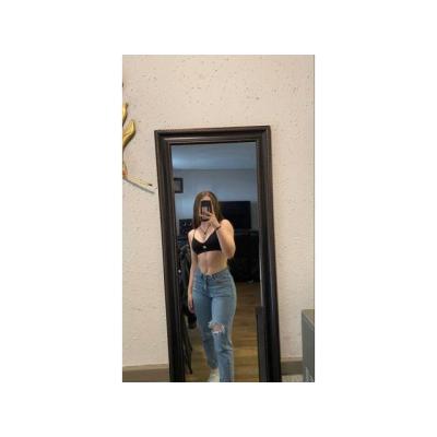 TODA UNA PUTICA FIESTERA//SALIDA