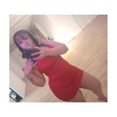 2S- CHICA LATINA  NECESITA UNA BUENA POLLA