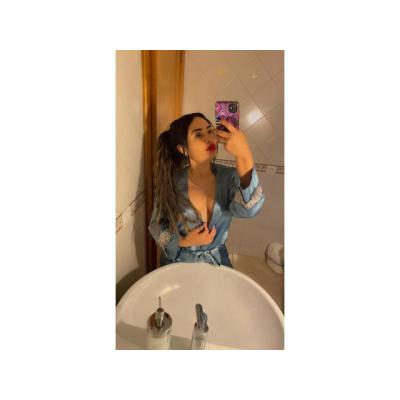 TE ESTARÉ ESPERANDO EN MI MEJOR LENCERÍA