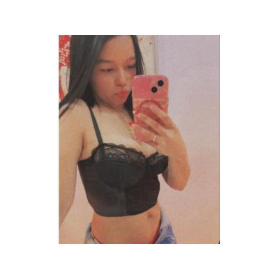 UNA MUJER MUY DELICIOSA Y PROVOCATIVA