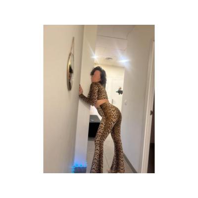 VEN POR TU CHICA TRAVIESA. . . SALIDAS