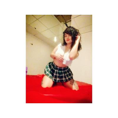 CHICAS BUSCANDO FIESTA-TORREVIEJA