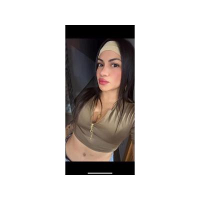 LATINA HERMOSA Y CARIÑOSA 