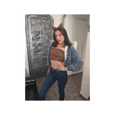 (I) SARA UNIVERSITARIA CON GANITAS DE PLACER