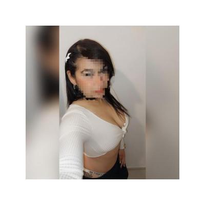 SEXY Y COMPLACIENTE /SALIDAS