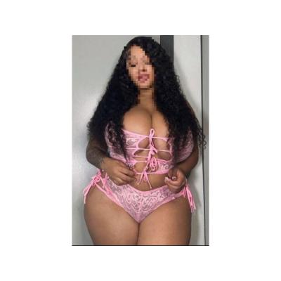 YULY CURVY Y GUARRA A TOPE