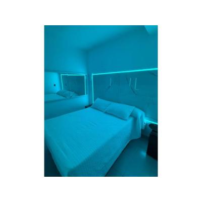 Plaza exclusivo Almería necesita Chicas