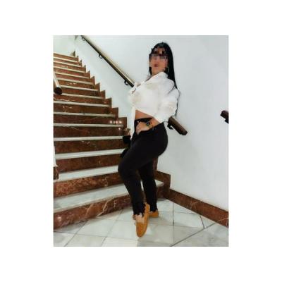 AMOROSA Y DELICADA LATINA. COPITA GRATIS