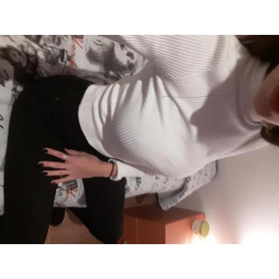 TEEN ESPAÑOLA, 18 AÑOS.