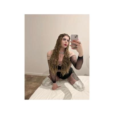 ELEGANTE Y FISTERA DAMA24/7