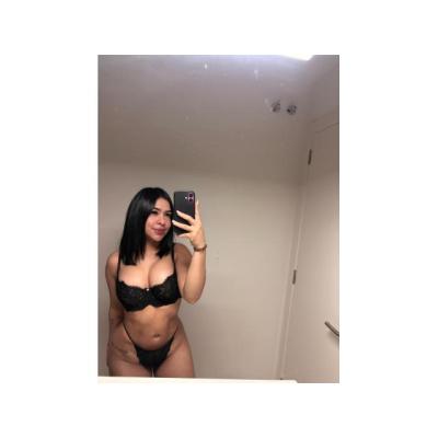 MIA VENEZOLANA lujo de LATINA VIP
