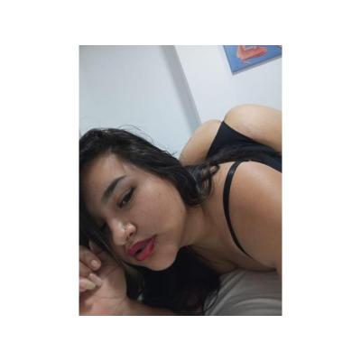 SENSUAL Y APASIONADA LATINA