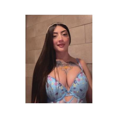 (G) MEGAN 21 años
