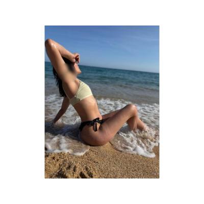 MORENA EXOTICA DELGADA EN PLATJA DARO
