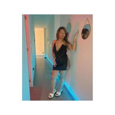 HERMOSA MORENA EN ELDA