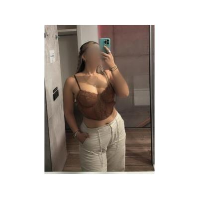 SOY LA CHICA DE TUS SUEÑOS