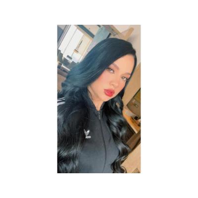 JOVEN Y SEXY CON ANTOJO DE POLLA DURA.