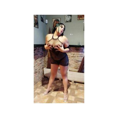 MAMACITA TETONA CON CUEVAS NATURALES