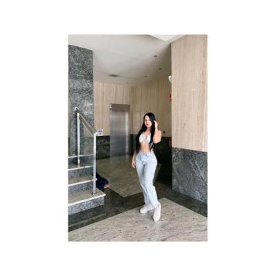 PUTA ARRECHA TRAGA LECHE FIESTERA