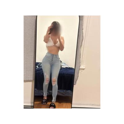 MUÑEQUITA DE CURVAS