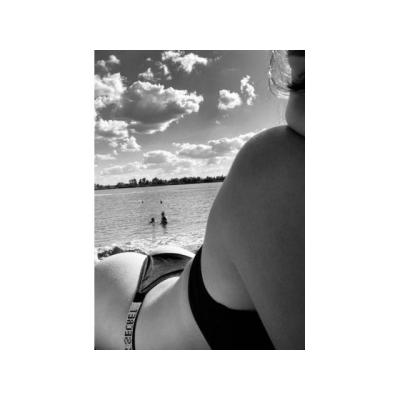 COLEGIALA QUIERE TOCAR SU COÑITO