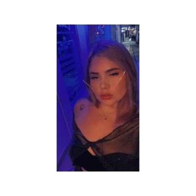 SAMANTHA tu chica LATINA ideal para