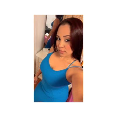 BRASILEÑA AMA DE CASA EXPERTA EN BESO NEGRO