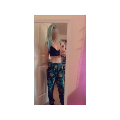 SOY MUY CALIENTE Y ME GUSTAR