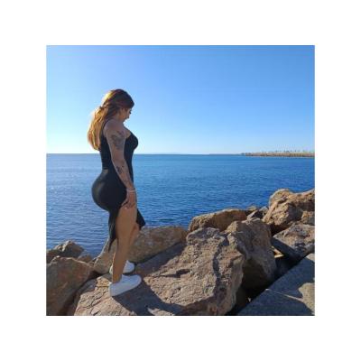 Te gustaría hacer algo con una rica jovencita