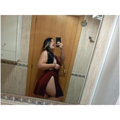 JOVENCITA EXOTICA Y CALIENTE SUPER HUMEDA 