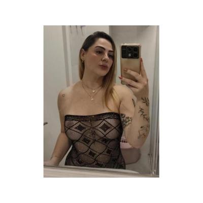 Luna Brasileña hecha para pecar fiestera