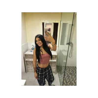 RELÁJATE CON EL ROCE DE MIS MANOS