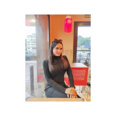 DEJATE DESLUMBRAR DE UNA HERMOSA LATINA