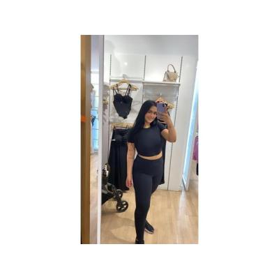 JOVENCITA VOLUPTUOSA Y MUY CALIENTE