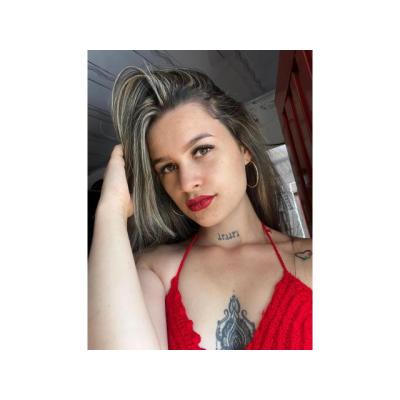 SENSUAL COLOMBIANA CON DESEOS DE POLLA 