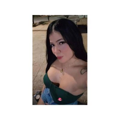 Luna jovencita fogosa nueva en la zona