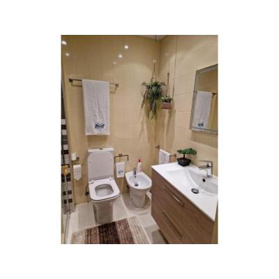 SE ALQUILAN HERMOSAS HABITACIONES