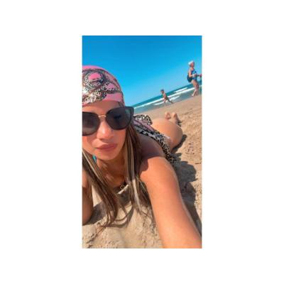 ARII DELGADA FLEXIBLE MUY SEXI