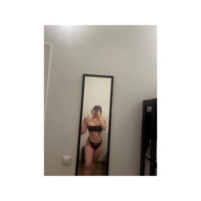 ESTOY ARDIENDO CON GANAS DE POLLA