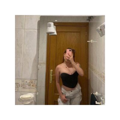 Quiero que me castigues y me folles en 4