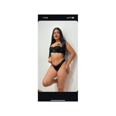 JUGUETONA JOVENCITA  PARA NOCHES DE PLACER