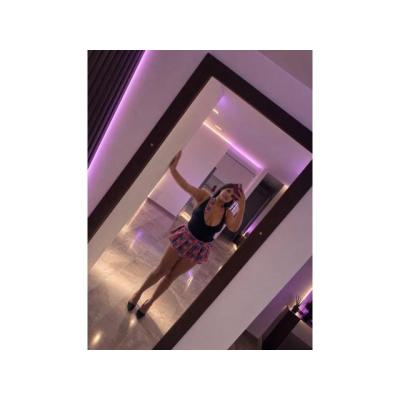 DELICIOSA JOVEN LATINA, LORENITA